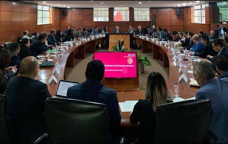 Aspectos de la reunión que sostuvieron los gobernadores panistas con el secretario Jorge Alcocer Varela y el titular del Insabi, Juan Ferrer Aguilar, entre otras autoridades. TWITTER/@MartinOrozcoAgs