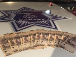 Como prueba, la víctima sacó fotocopias de los billetes que le había entregado al extorsionador para que los oficiales verificaran que se trataba de los mismos que el sujeto cargaba, el cual era un ex inspector del Ayuntamiento de Guadalajara. ESPECIAL