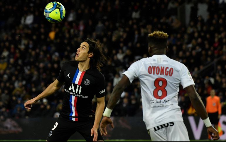 Luego de mantenerse en la incertidumbre, Edinson Cavani se reincorporó al PSG. EFE/J. De Rosa