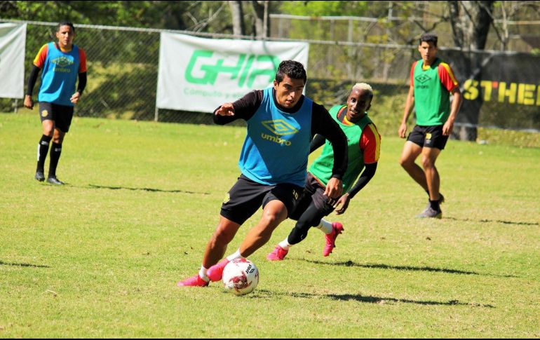 Este sábado, el equipo tuvo su último entrenamiento previo al partido. TWITTER/@jorgemora1991