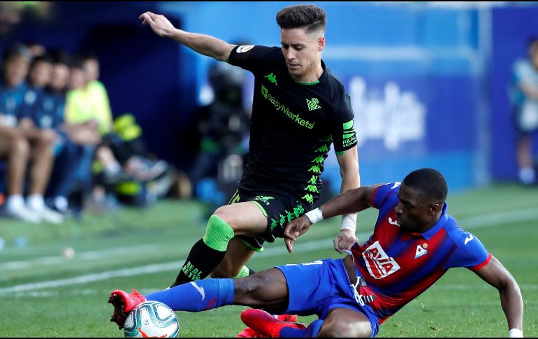 Con este empate, Betis llegó a 28 unidades en la parte media de la tabla. EFE / J. Herrero