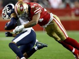Los choques entre los jugadores son vitoreados por los aficionados a este deporte. GETTY IMAGES