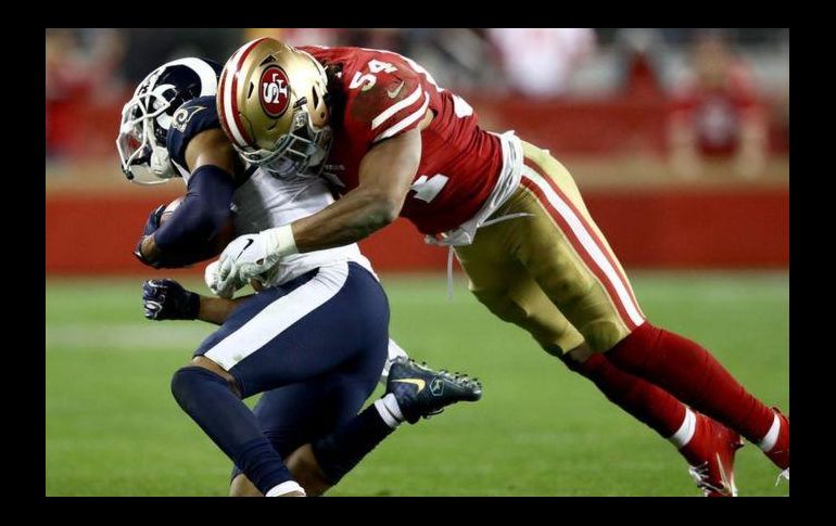 Los choques entre los jugadores son vitoreados por los aficionados a este deporte. GETTY IMAGES