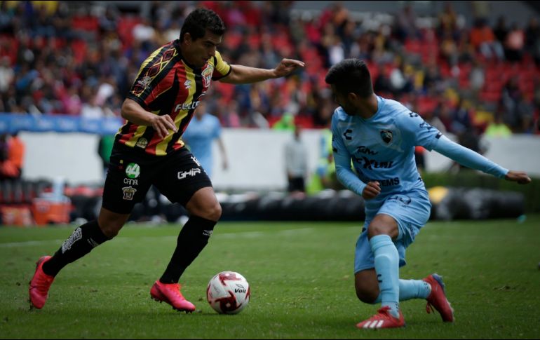 Leones Negros no encontraba la llave para generar peligro en el marco rival. F. Atilano