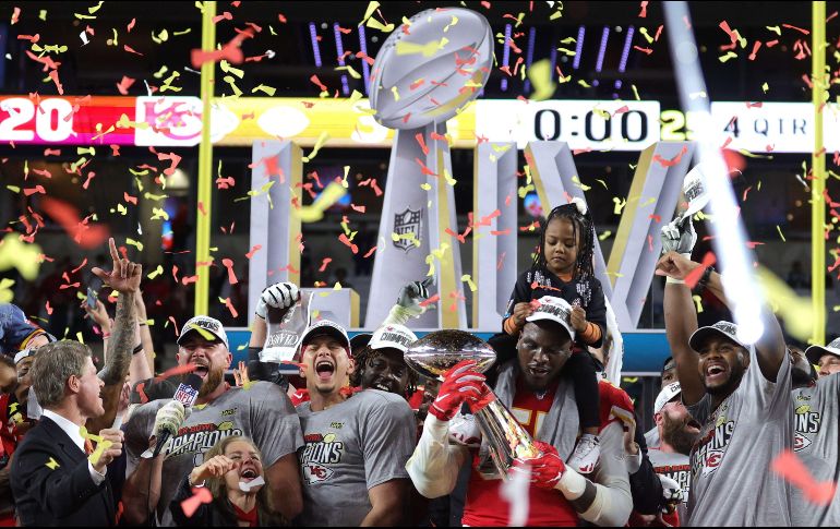 Los de Kansas no se dieron por vencidos y de la mano de su mariscal de campo, Patrick Mahomes, se quedaron con el campeonato. AFP / J. Squire