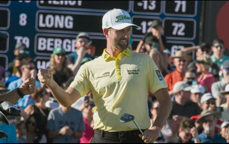 Campeón. Simpson se llevó su sexto título de PGA luego de un hoyo de desempate. EFE • R. D’elia