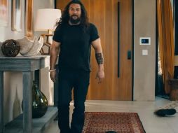 Jason Momoa "se desnuda" en comercial del Super Bowl