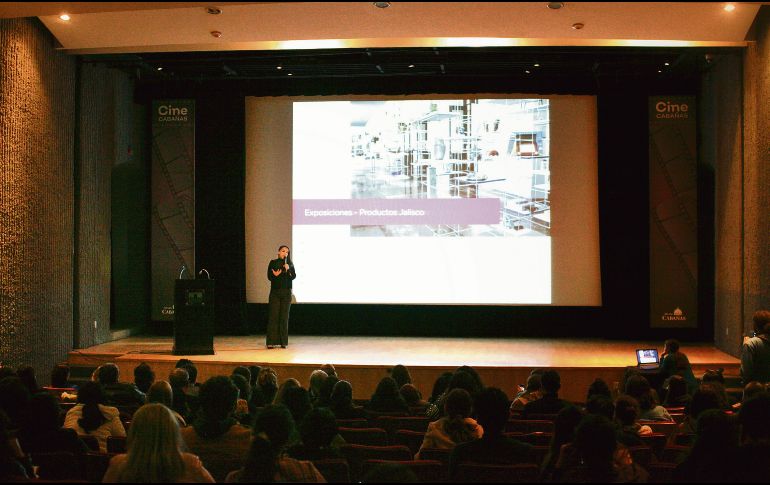 Objetivo. Se busca ofrecer mejores servicios al público y dejarles gratas experiencias en sus recorridos. En la imagen, la secretaria de Cultura de Jalisco, Giovana Jaspersen, habla sobre la reflexión en los procesos de gestión y toma de decisiones.EL INFORMADOR • G. Gallo