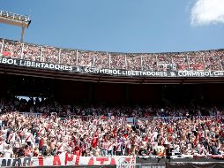 El 24 de noviembre de 2018, a la afueras del estadio Monumental, aficionados apedrearon el autobús que conducía a los jugadores de Boca Juniors al estadio para el partido de vuelta de la final del torneo. EFE / ARCHIVO