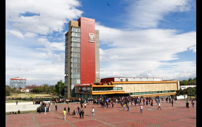 Los manifestantes participaron en marcha que salió del Parque de La Bombilla y porteriormente llegaron a la Rectoría. SUN/K. Contreras