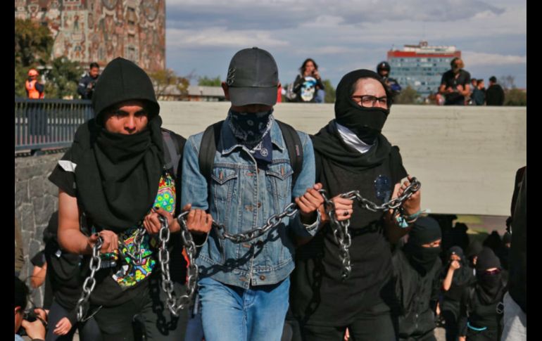 Los manifestantes participaron en marcha que salió del Parque de La Bombilla y porteriormente llegaron a la Rectoría. SUN/K. Contreras