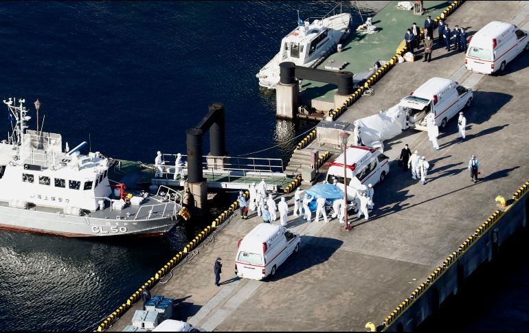 Sólo se han revelado los resultados de los exámenes realizados a 31 pasajeros, por lo que el número de contagios podría ser mayor. AP/H. Harima