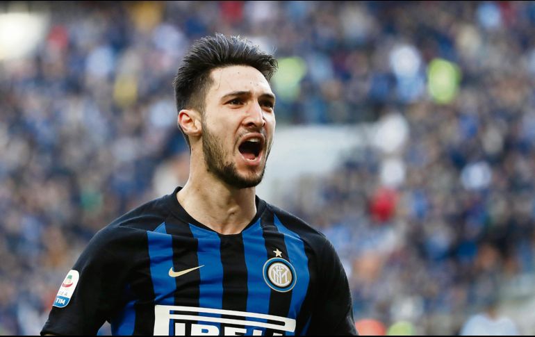 Matteo Politano. El conjunto del Napoli decidió fichar a Politano por una cantidad cercana a los 25 millones de euros, y todo parece indicar que es un jugador de toda la confianza del estratega Gennaro Gattuso, pues el italiano apenas había participado en 11 encuentros con el Inter de Milán en la presente campaña y por ello se vio forzado a buscar su salida.