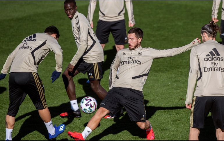 El belga entrenó un día más con el grupo bajo la atenta mirada de Zinedine Zidane que hoy decidirá si ya le ve en buen tono físico para darle unos minutos frente a la Real Sociedad. EFE