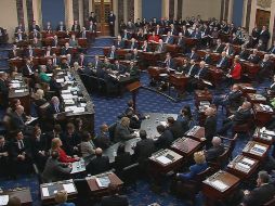 El Senado ahora votará sobre el otro cargo aprobado por la Cámara de Representantes, por el cual se acusa a Trump de obstruir la labor del Congreso. AFP / US Senate TV