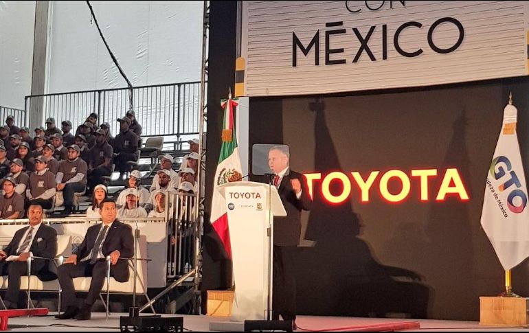En las instalaciones de la planta recién inaugurada se fabricará la camioneta Tacoma. TWITTER/@ToyotaMex