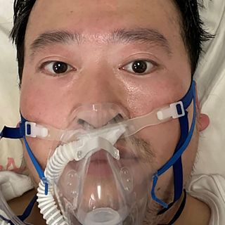 Tras confusión, hospital confirma muerte del médico que alertó sobre coronavirus