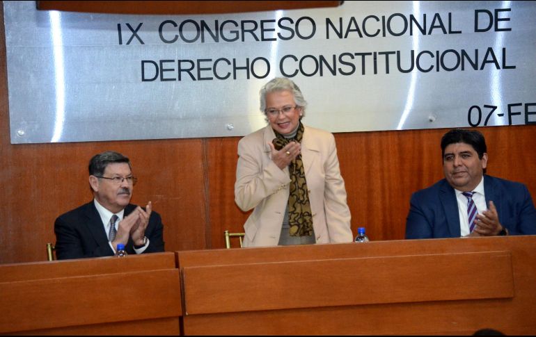 Olga Sánchez Cordero, secretaria de Gobierno, durante su visita a la Facultad de Derecho de la Universidad Autónoma de Nuevo León. SUN