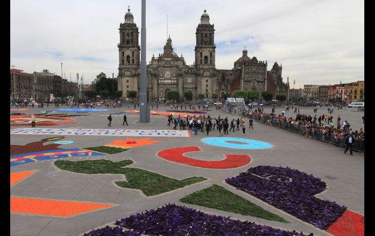 La pieza represena a Xico, un perro azteca de raza xolotzcuintle, y a las raíces de México y la hermandad entre los mexicanos. NTX/J. Lira