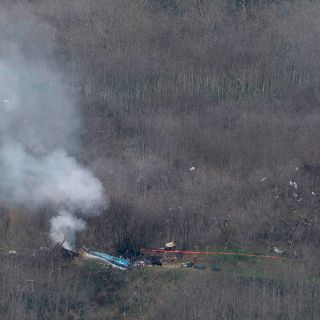 Autoridades no hallan señales de fallas mecánicas en el accidente de Kobe Bryant