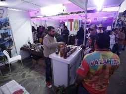 El evento, en el que los asistentes disfrutaron de varios productos, fue amenizado por diferentes coreografías distintivas de la entidad. EL INFORMADOR/F. Atilano