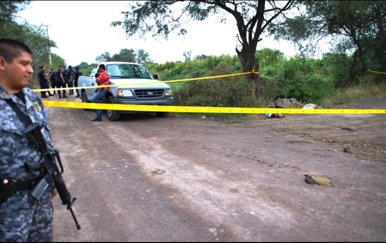 El sujeto vestía sudadera color negro con gris, pantalón de mezclilla y tenis negro con blanco. EL INFORMADOR/ARCHIVO