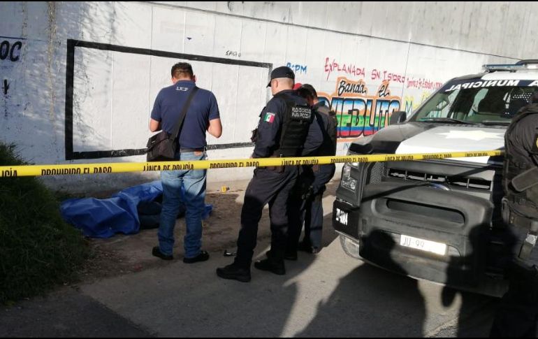 Los hombres quedaron juntos, junto a un paredón que ahí se ubica. ESPECIAL