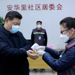 China vuelve al trabajo mientras lucha contra el coronavirus