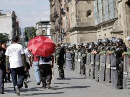 Debido al incidente, el acceso a Palacio Nacional por esta puerta estuvo cerrado durante algunos minutos. NTX / ARCHIVO