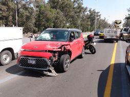 El accidente ocurrió sobre Periférico al cruce de la calle 5 de Mayo. ESPECIAL