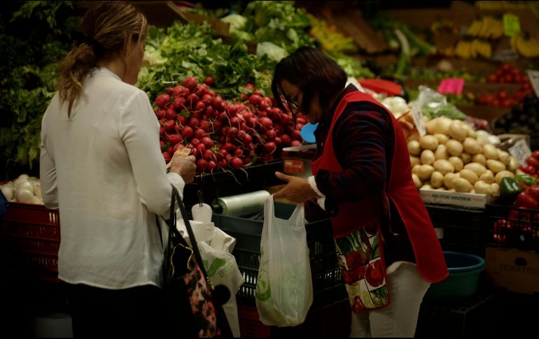 Zapopan también prohibió los recipientes de unicel; los cambios entran en vigor en julio. EL INFORMADOR/F. Atilano