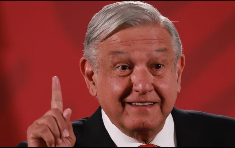 López Obrador dice que en el caso de salud, las empresas contratistas estaban vinculadas a políticos influyentes quienes les decían a los gobernadores 