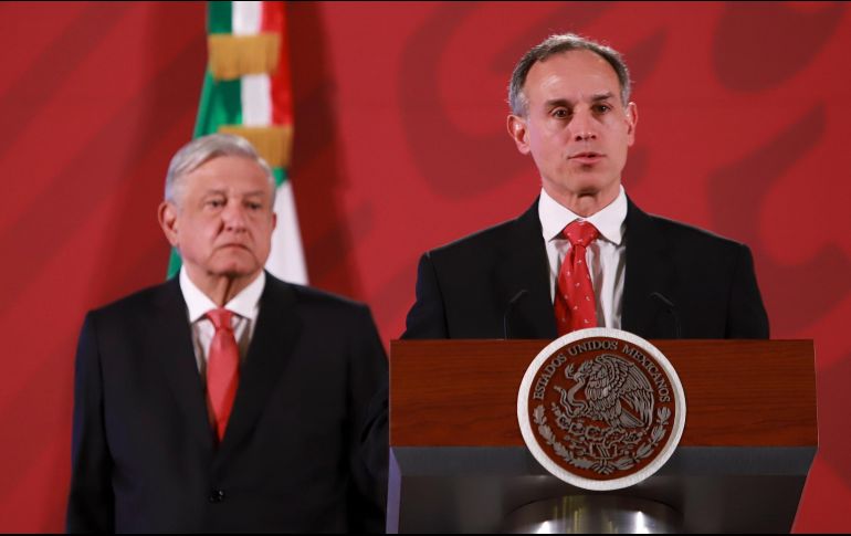 López- Gatell Ramírez resaltó que en gobiernos pasados se compraban medicamentos e insumos a través de empresas distribuidoras que controlaban el mercado. NTX / G. Durán