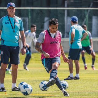 Yotún regresaría ante Chivas