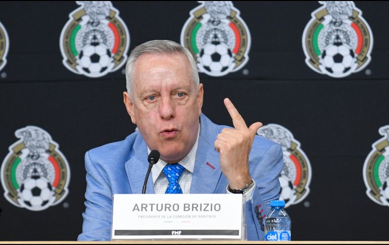 Brizio Carter lanzó una invitación a los nazarenos que hoy se encuentran retirados y que quieran sumarse a la plantilla de miembros que manejan el VAR durante los encuentros de la Liga MX. IMAGO7