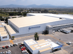 La empresa explicó que hubo toma de muestras de las descargas dentro de sus instalaciones por laboratorios acreditados. ESPECIAL