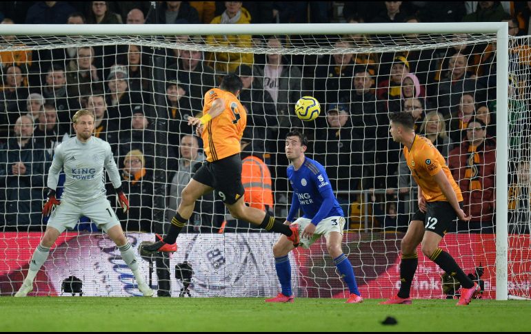 El mexicano (#9) tuvo la oportunidad de romper el empate con un remate que se fue por un costado de la portería visitante. EFE/P. Powell