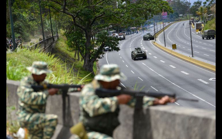 Venezuela tiene unos 365 mil efectivos militares; este sector es considerado el principal sostén de Nicolás Maduro. AP/M. Delacroix