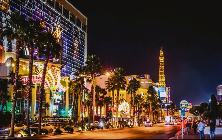 Espectáculo nocturno. La ciudad se ilumina de forma hermosa por las noches. CORTESÍA