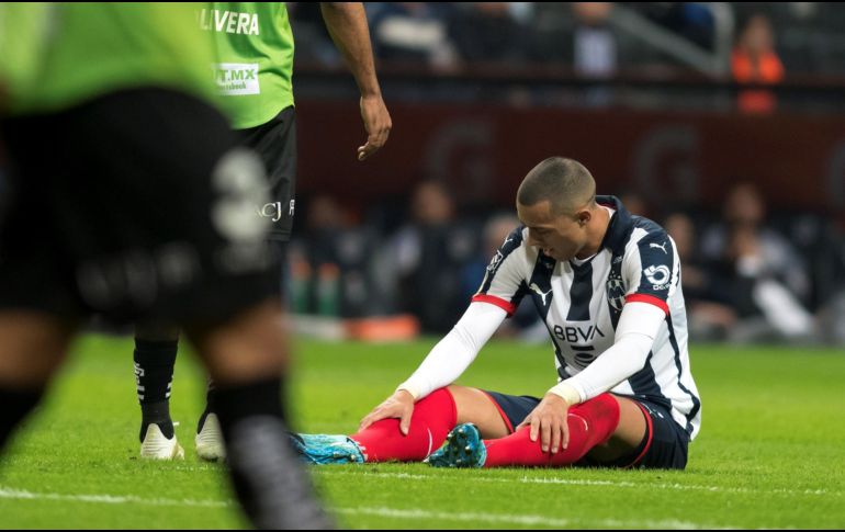 Rogelio Funes Mori lamenta una jugada ante Bravos de Ciudad Juárez este sábado. EFE/M. Sierra