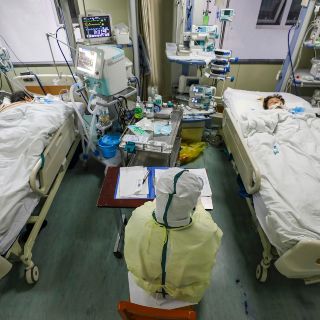 Suben a mil 770 los muertos por coronavirus en China