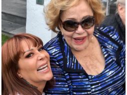 Silvia Pinal tuvo que ser internada en el hospital en el área de terapia intensiva para que también recibiera apoyo con un problema en los bronquios. TWITTER / @Al3jandraGuzman