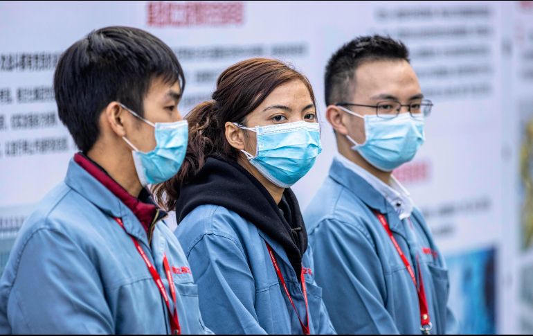 El estudio realizado por la CCDC muestra que el Covid-19 es más peligrosa entre adultos que han alcanzado los 80 años de edad. EFE / A. Plaveski