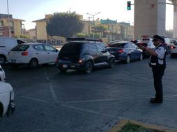 Los conductores se quejaron de los problemas de congestionamiento y la poca presencia de agentes viales en la zona. TWITTER / @JaliscoVial
