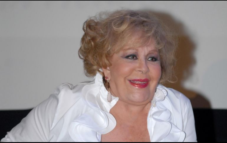 Silvia Pinal se encuentra internada en el hospital, donde los médicos que la atienden esperan a que baje la infección y pueda ser dada de alta. NTX / ARCHIVO