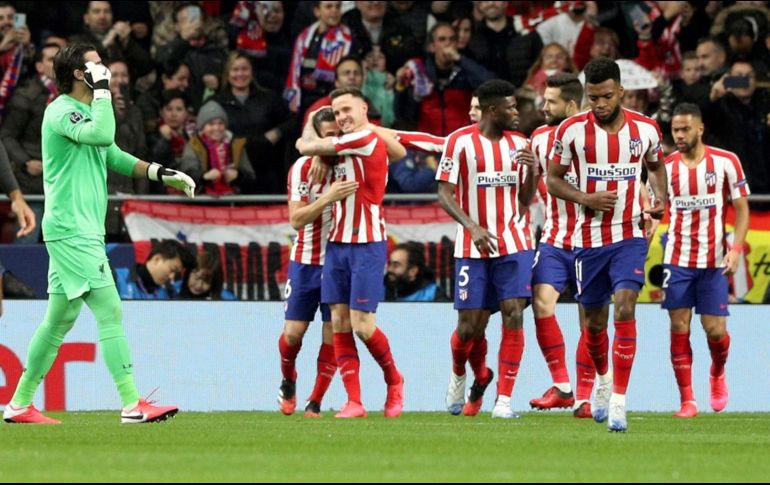 Los Rojiblancos consiguieron pegar primero en la cancha del Wanda Metropolitano y llevaron la ventaja para la vuelta del próximo 11 de marzo, que se jugará en Anfield. EFE / R. Jiménez