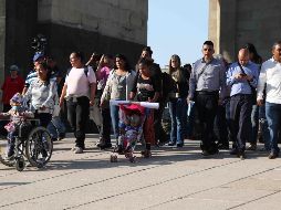 Padres de niños con cáncer partieron en marcha para pedir la entrega de medicamentos a tiempo. SUN/C. Mejía