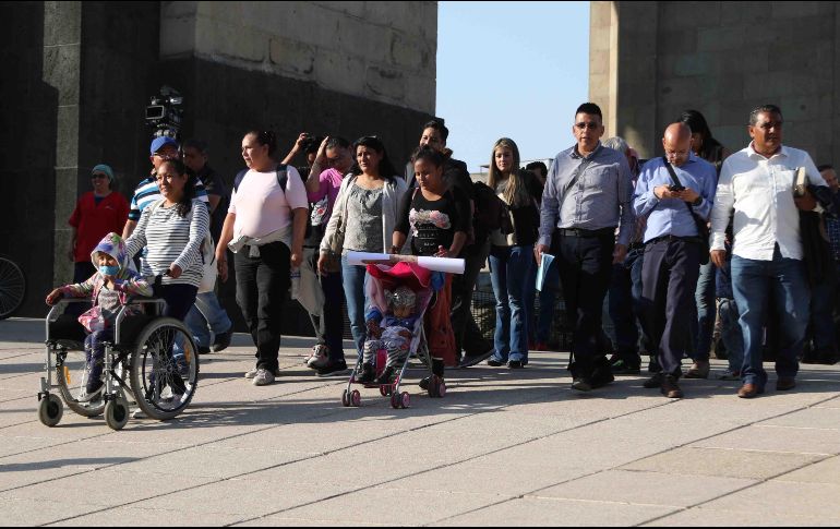 Padres de niños con cáncer partieron en marcha para pedir la entrega de medicamentos a tiempo. SUN/C. Mejía