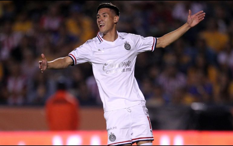 ''Él sabe el peso que tiene la playera de Chivas, que, si fallas, saldrá en todos lados, es un jugador muy importante para el equipo'', dice Mier. IMAGO7