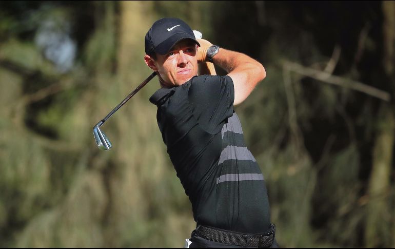 Favorito. McIlroy firmó una tarjeta de seis bajo par después del primer día de acción en la Ciudad de México. AFP